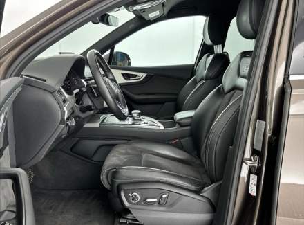 Audi - Q7