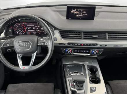 Audi - Q7