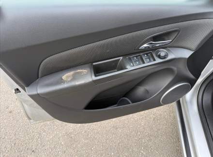 Chevrolet - Cruze