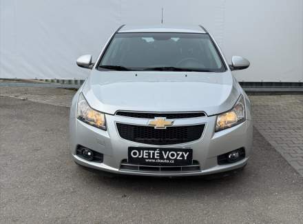 Chevrolet - Cruze