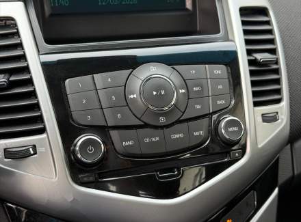 Chevrolet - Cruze