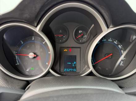 Chevrolet - Cruze