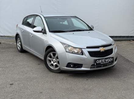 Chevrolet - Cruze
