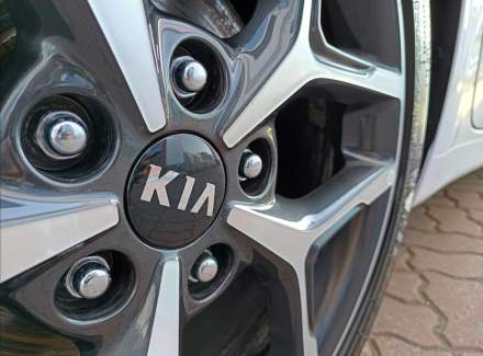 Kia - Cee'd