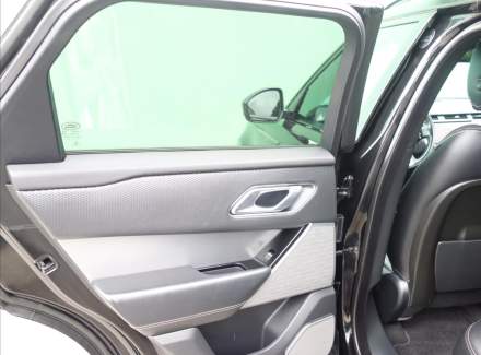 Land Rover - Range Rover Velar