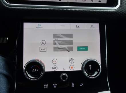 Land Rover - Range Rover Velar