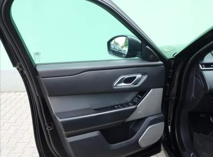 Land Rover - Range Rover Velar