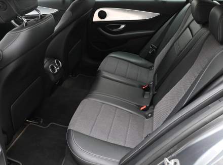 Mercedes-Benz - E-class