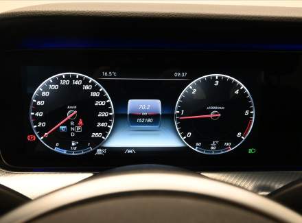 Mercedes-Benz - E-class