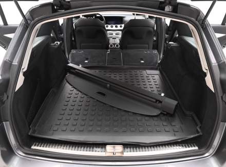 Mercedes-Benz - E-class