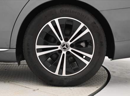 Mercedes-Benz - E-class