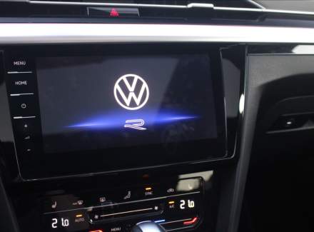 Volkswagen - Arteon