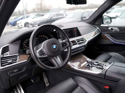 BMW - X7