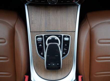 Mercedes-Benz - G-class