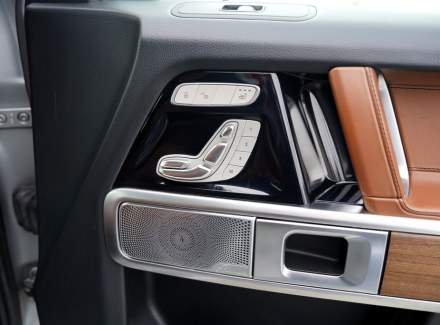 Mercedes-Benz - G-class