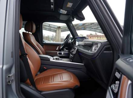 Mercedes-Benz - G-class