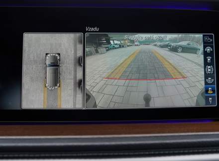 Mercedes-Benz - G-class