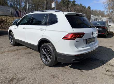Volkswagen - Tiguan