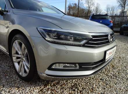 Volkswagen - Passat