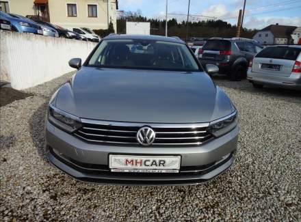 Volkswagen - Passat