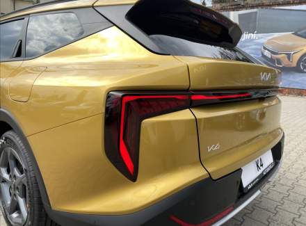 Kia - K4