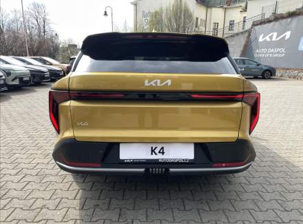 Kia - K4