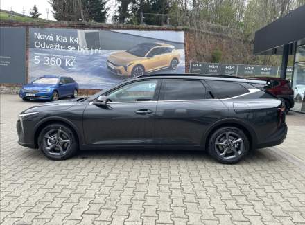 Kia - K4