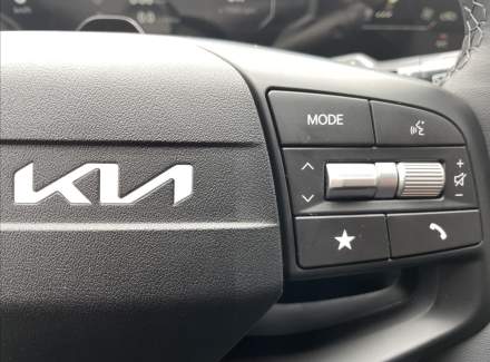 Kia - K4