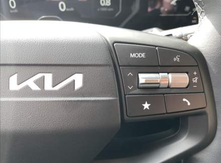 Kia - K4