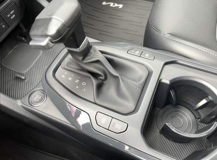 Kia - K4