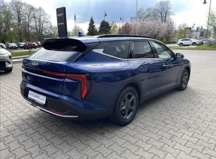 Kia - K4