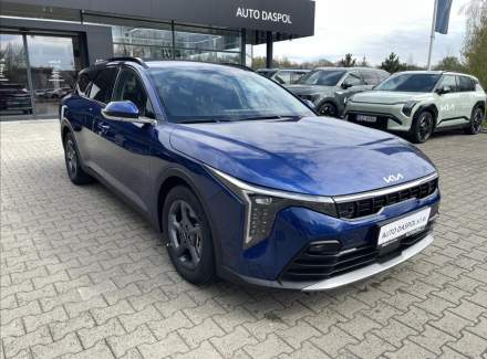 Kia - K4