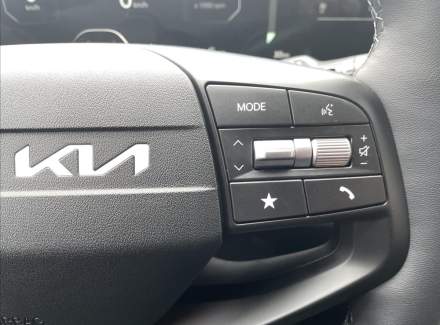 Kia - K4