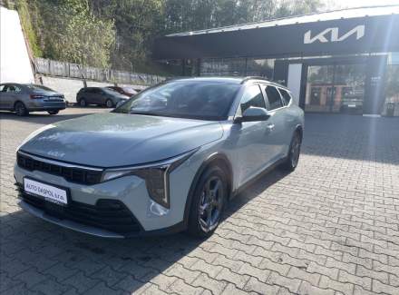 Kia - K4