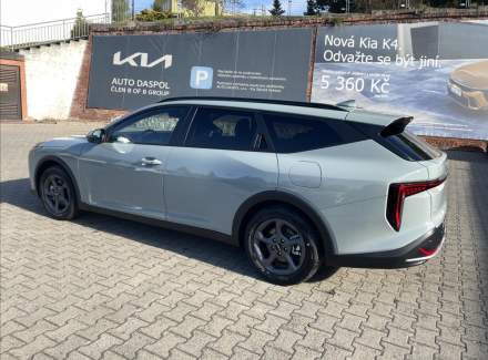 Kia - K4