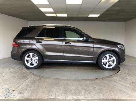 Mercedes-Benz - M-class