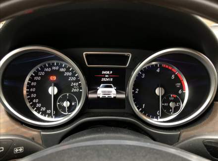 Mercedes-Benz - M-class