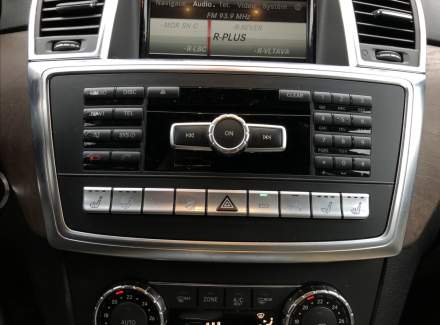 Mercedes-Benz - M-class