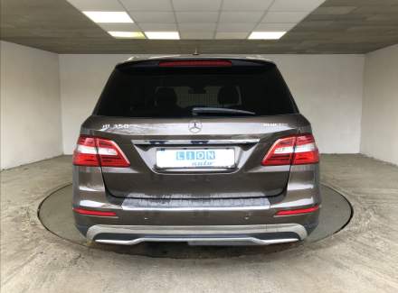 Mercedes-Benz - M-class