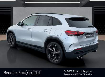 Mercedes-Benz - GLA