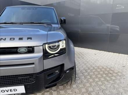 Land Rover - Defender