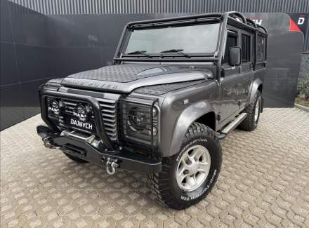 Land Rover - Defender