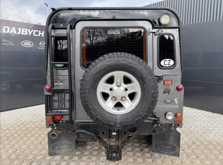 Land Rover - Defender