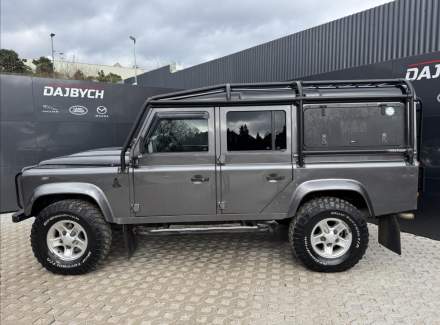 Land Rover - Defender