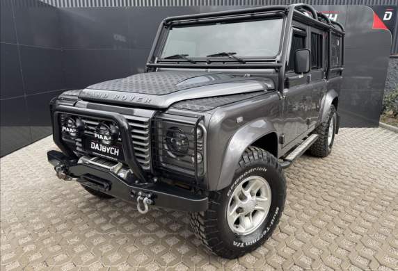 Land Rover - Defender