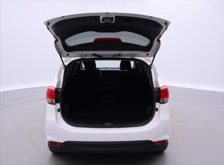 Kia - Carens