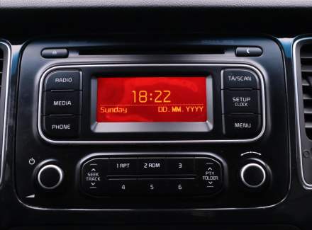 Kia - Carens