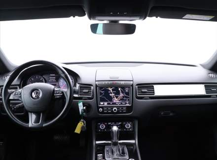 Volkswagen - Touareg
