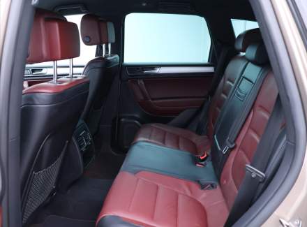 Volkswagen - Touareg