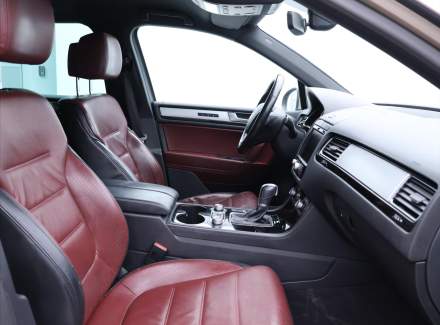 Volkswagen - Touareg